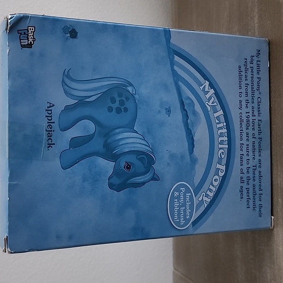 My Little Pony X Stranger Things UPSIDE DOWN Applejack RETRO Pony HTF NIB - Picture 3 of 5